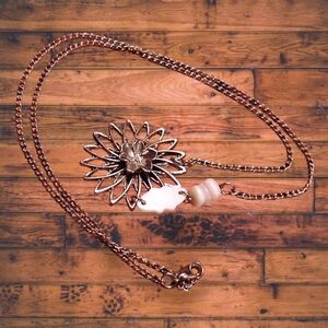 Chic Floral Pendant Necklace With Two Abstract Bead Accents